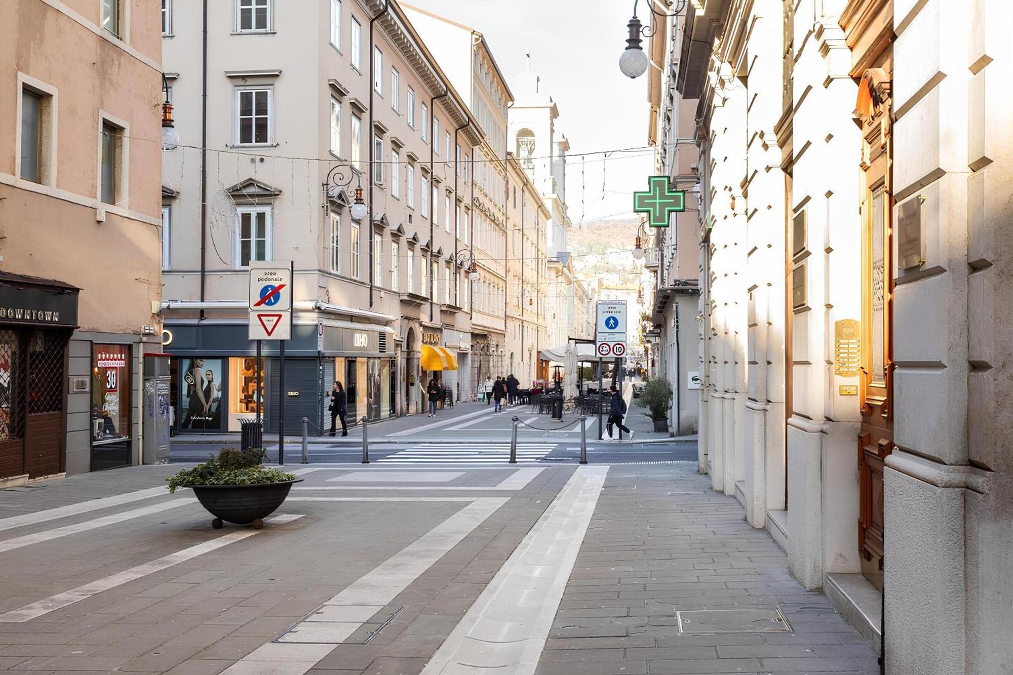 Ponte Rosso Apartamento Trieste Exterior foto